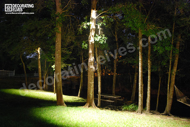 Down-Lighting-backyard-area-www.decoratingelves.com