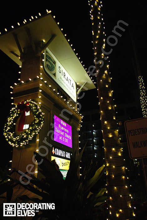 Exterior-Commercial-Holiday-Lighting-Sign-Monument-www.decoratingelves.com