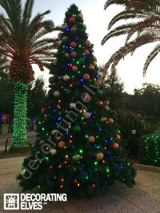 Large-Commercial-Holiday-Tree-at-Florida-Botanical-Gardens-www.decoratingelves.com